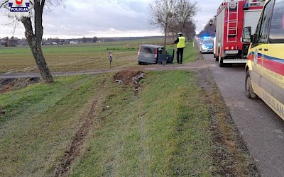 Zasnął i wjechał do rowu