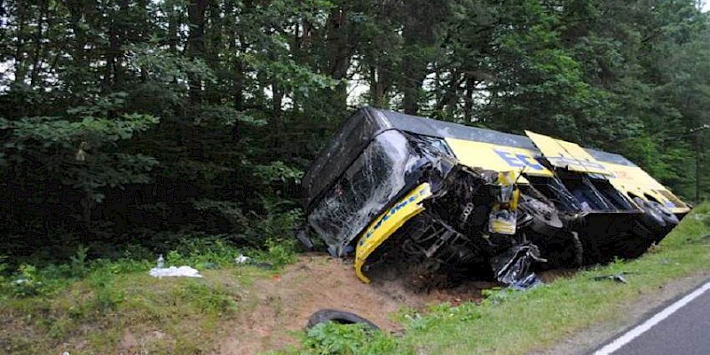 Tragiczny wypadek na trasie Chełm - Włodawa. Dwie osoby nie żyją