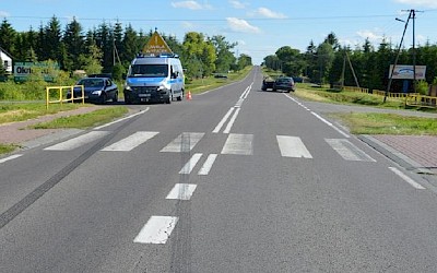 15 - latek potrącony na przejściu. Trafił do szpitala