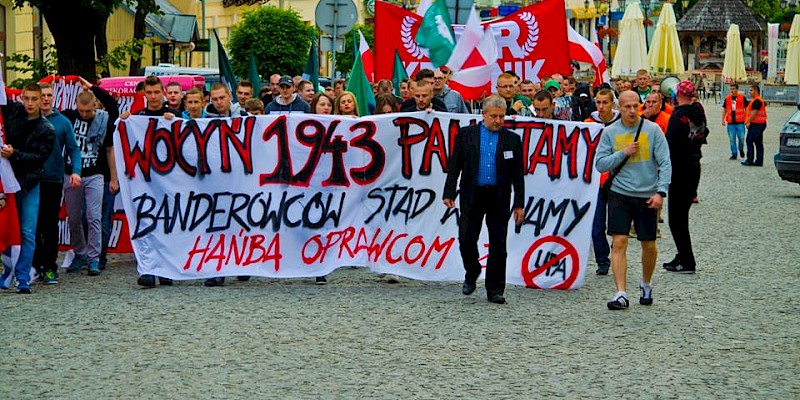 Setki chełmian na marszu pamięci o Ofiarach Rzezi Wołyńskiej | Wideo