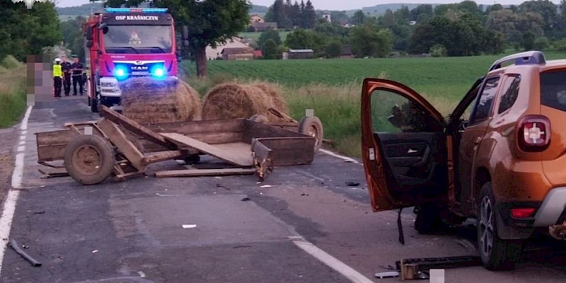 Nie zauważył, że zgubił wóz z sianem